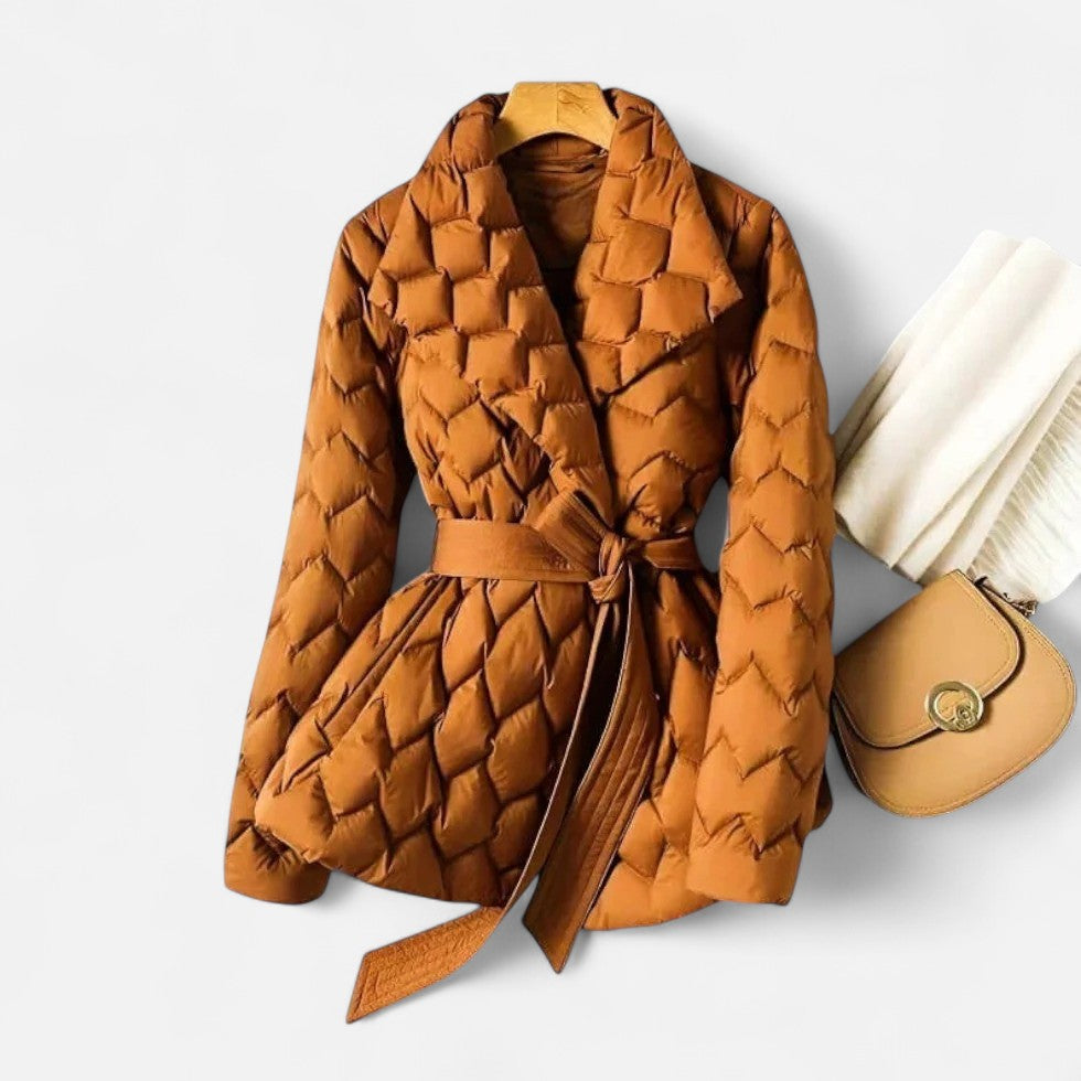 Pikowana Kurtka Damska | Wygodny Materiał, Stylowy Pasek