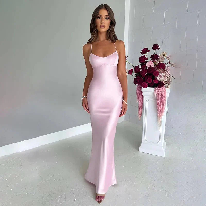 Damska satynowa maxi sukienka bodycon