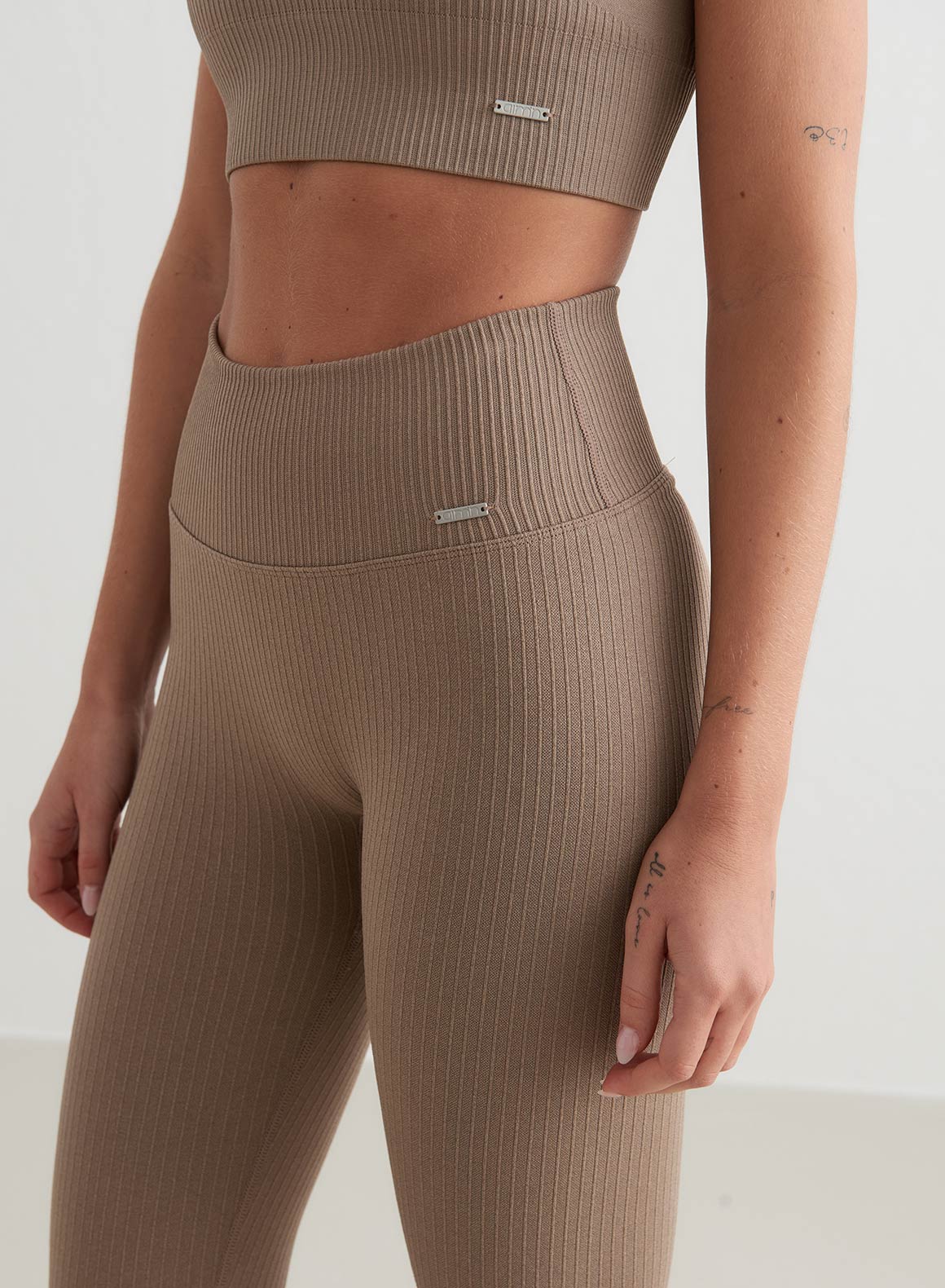 Legginsy damskie Noa | Elastyczny materiał