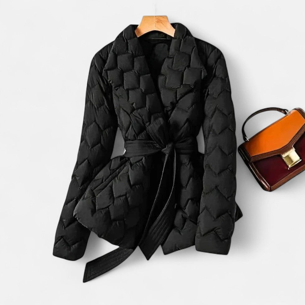 Pikowana Kurtka Damska | Wygodny Materiał, Stylowy Pasek